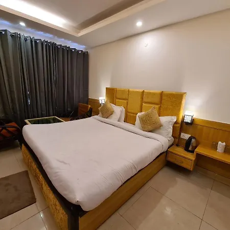 Hotel Rajpur Heights Dehradun Exterior photo