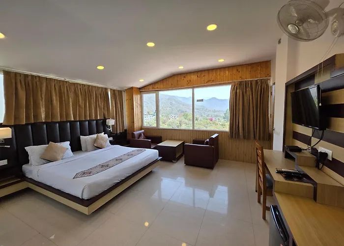 Hotel Rajpur Heights