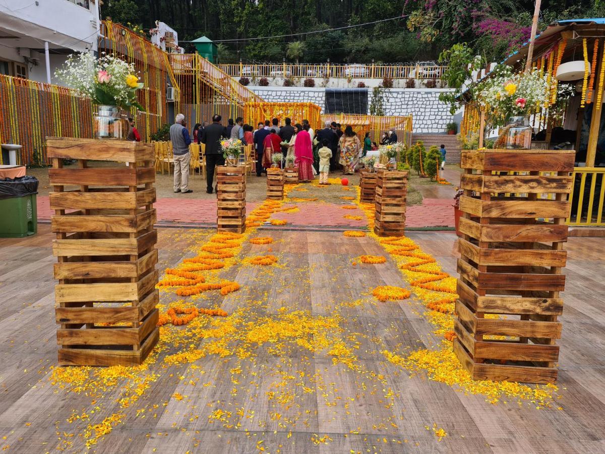 Hotel Rajpur Heights 3*